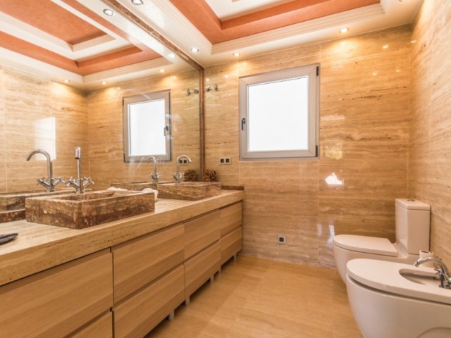 5 Schlafzimmer Villa in Mijas Costa