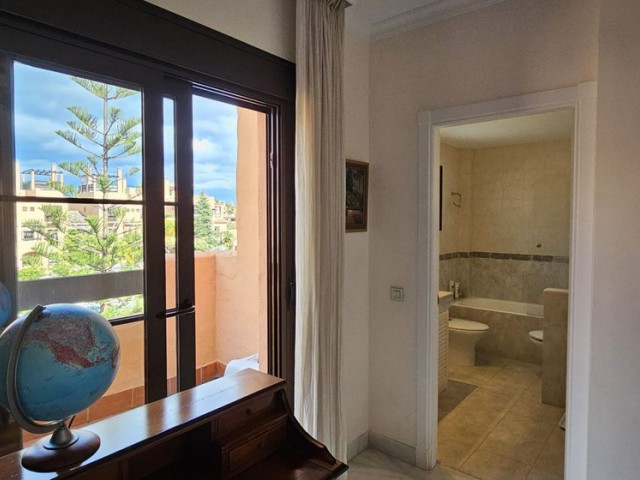 4 Soveroms Leilighet i Hacienda del Sol