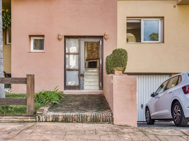 3 Bedrooms Townhouse in Marbella