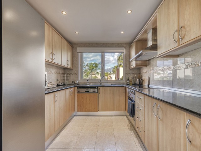 3 Bedrooms Townhouse in Marbella