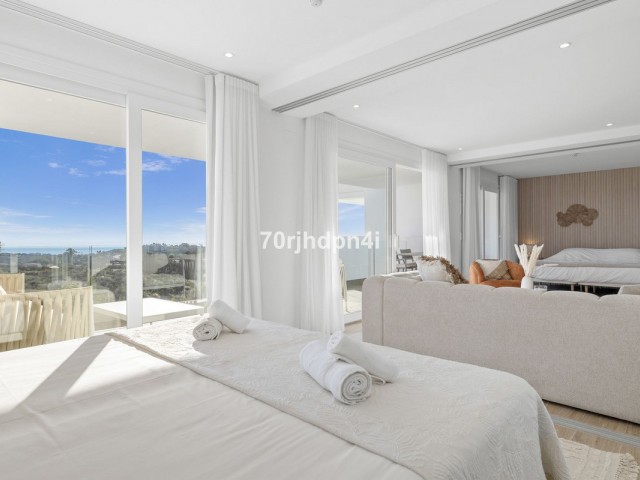 2 Bedrooms Apartment in Casares