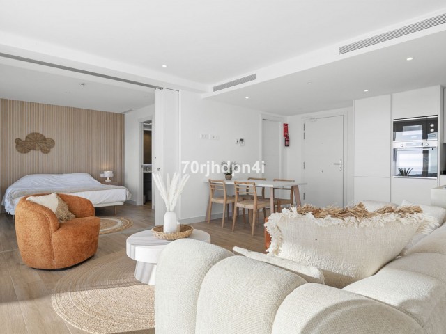 2 Bedrooms Apartment in Casares