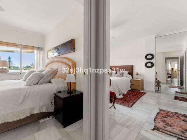 4 Soveroms Leilighet i Guadalmina Baja