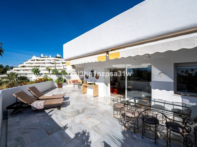 4 Soveroms Leilighet i Guadalmina Baja