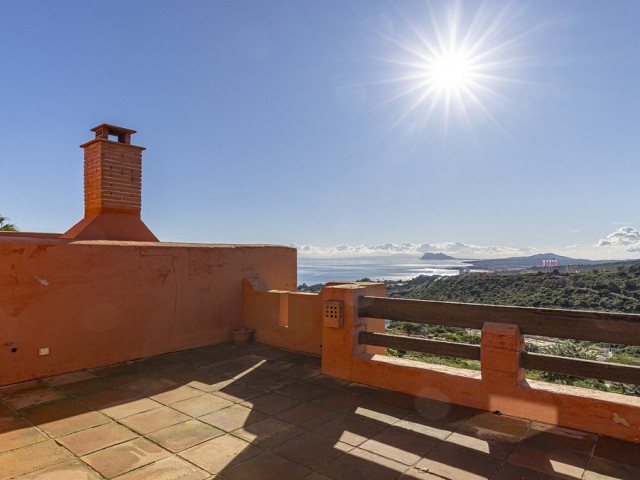 2 Bedrooms Townhouse in Manilva