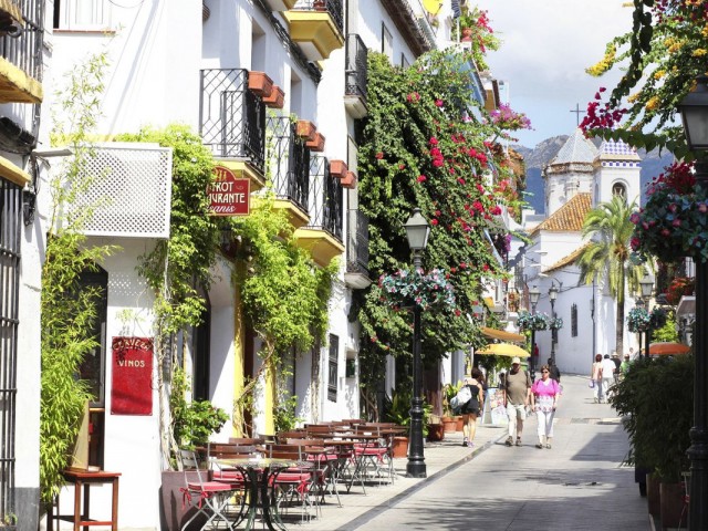 6 Bedrooms Townhouse in Marbella