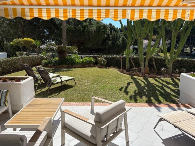 Villa, Miraflores, R5259439