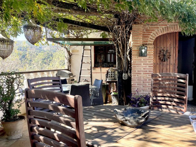Villa avec 3 Chambres  à Istán
