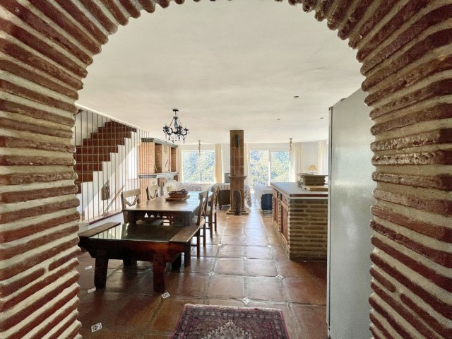 Villa avec 3 Chambres  à Istán