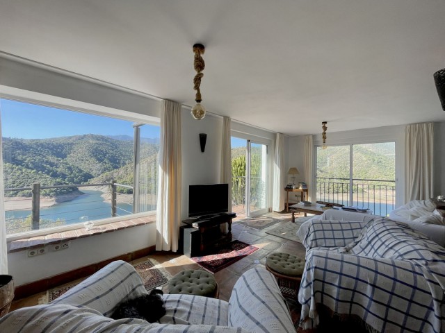 Villa avec 3 Chambres  à Istán