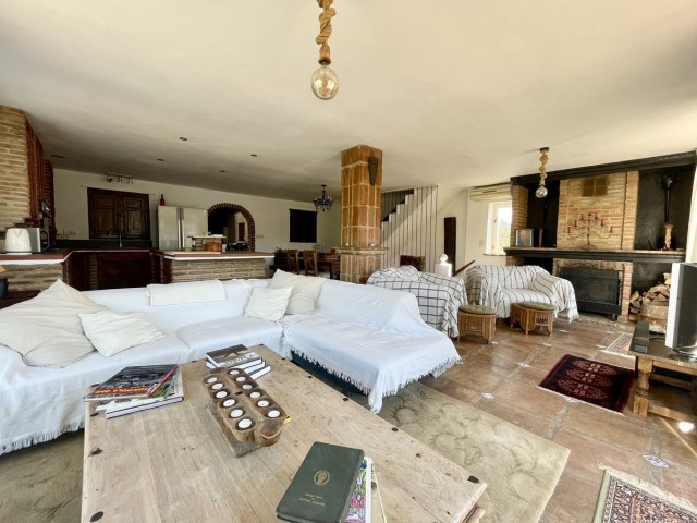 Villa avec 3 Chambres  à Istán