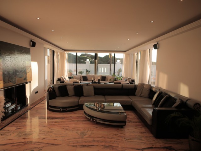 Villa avec 8 Chambres  à Artola