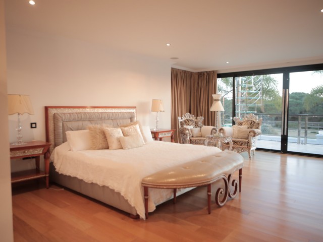 Villa avec 8 Chambres  à Artola
