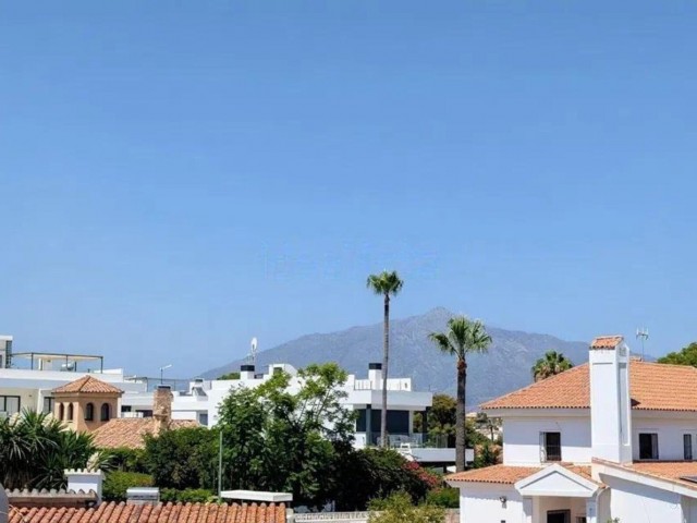 4 Bedrooms Townhouse in San Pedro de Alcántara