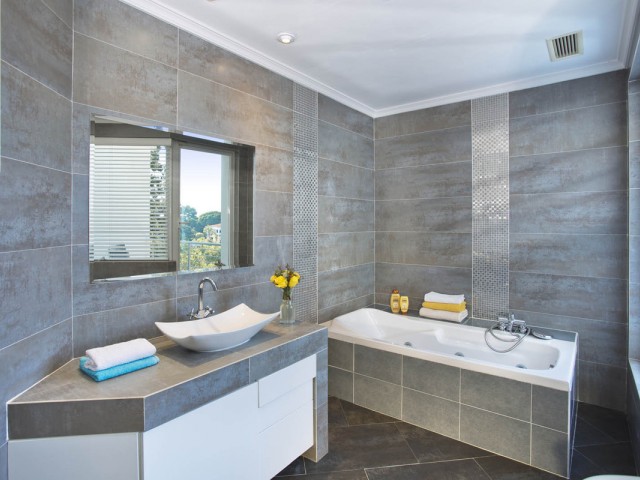 Villa avec 8 Chambres  à Elviria
