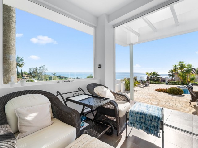 4 Bedrooms Villa in Benalmadena