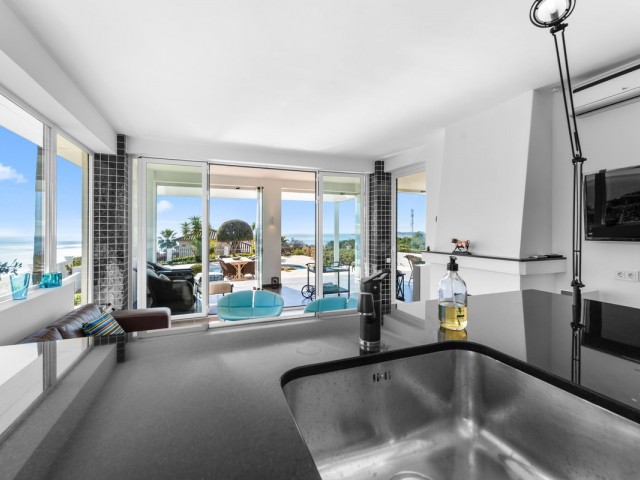 4 Bedrooms Villa in Benalmadena