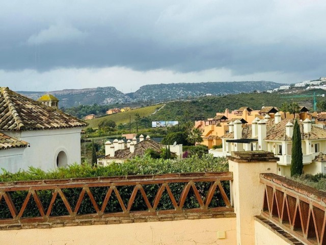 5 Bedrooms Villa in Casares