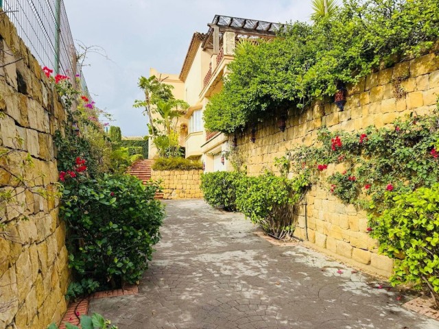 5 Bedrooms Villa in Casares