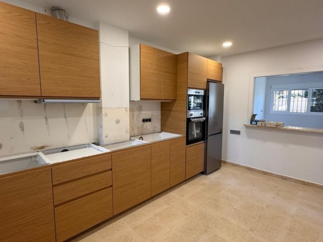 Huvila, San Roque Club, R5270926