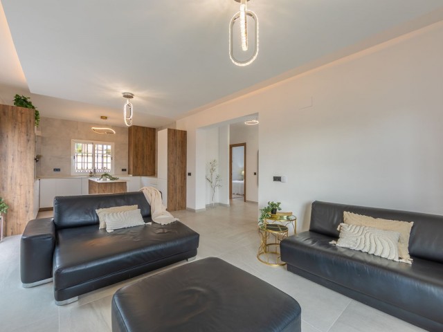 3 Bedrooms Villa in La Duquesa