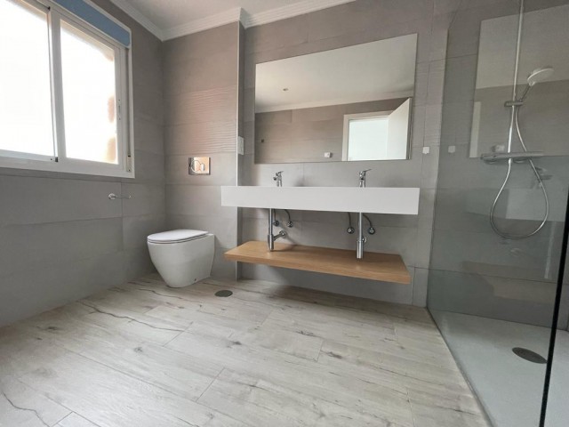 3 Bedrooms Townhouse in Benahavís