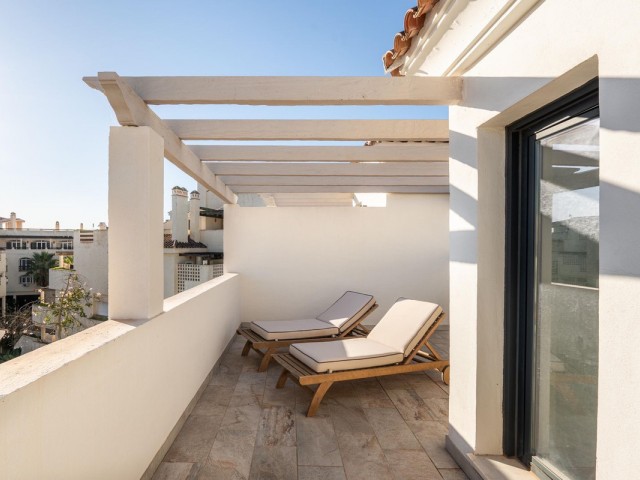 3 Bedrooms Townhouse in El Paraiso