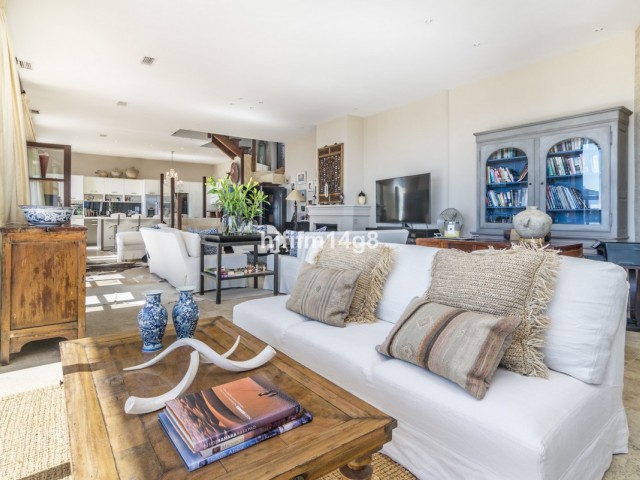 Maison mitoyenne avec 3 Chambres  à La Heredia