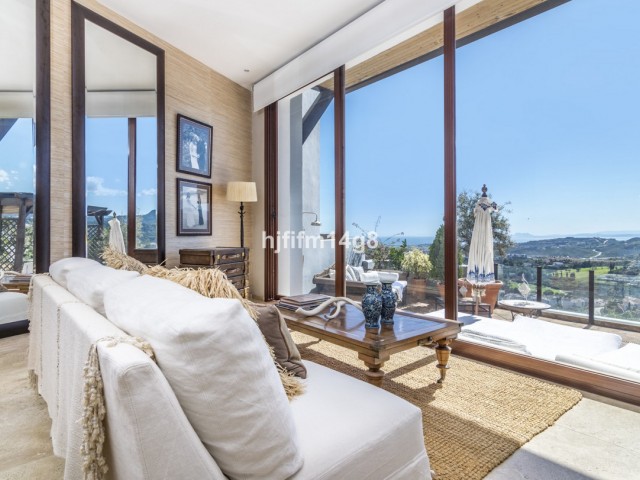 Maison mitoyenne avec 3 Chambres  à La Heredia