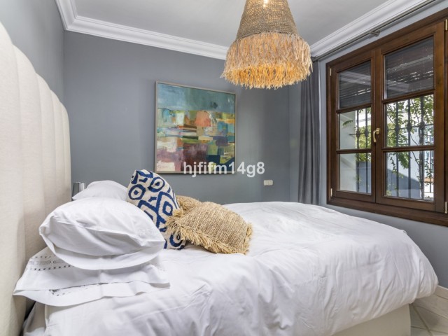Maison mitoyenne avec 3 Chambres  à La Heredia