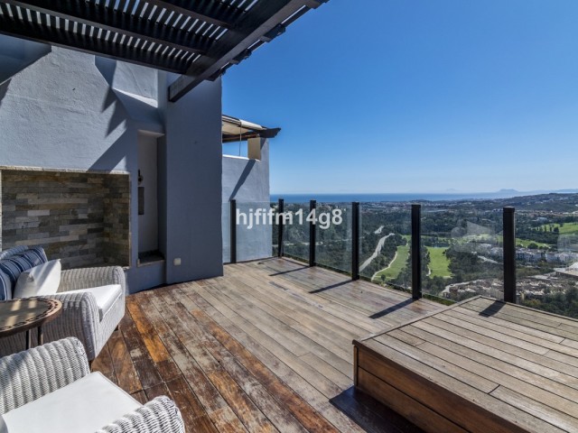Maison mitoyenne avec 3 Chambres  à La Heredia