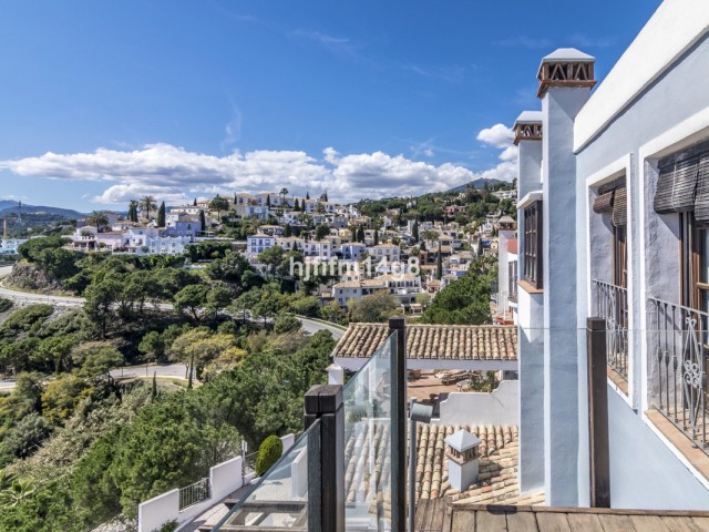 Maison mitoyenne avec 3 Chambres  à La Heredia