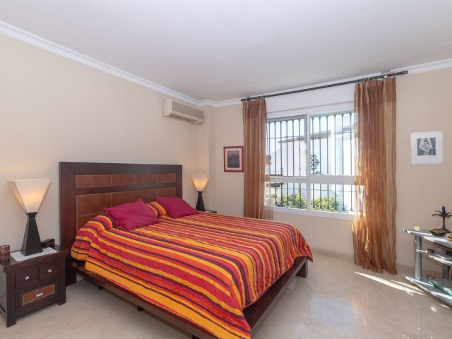 4 Bedrooms Townhouse in Marbella