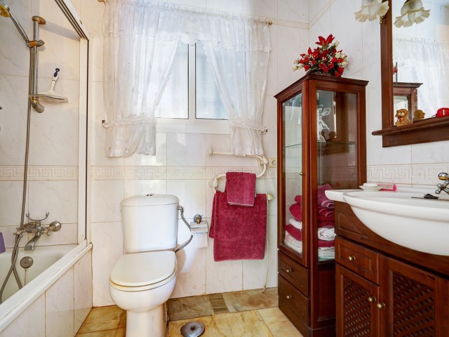 3 Bedrooms Villa in Calahonda