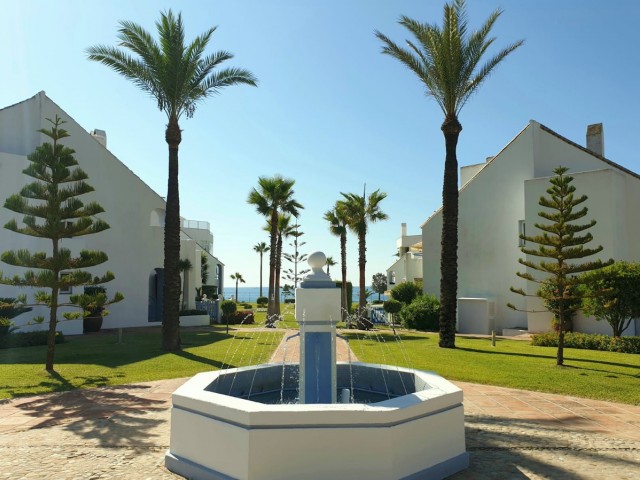 2 Bedrooms Townhouse in Casares Playa