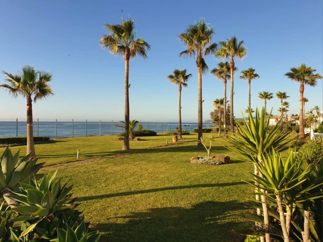 2 Bedrooms Townhouse in Casares Playa