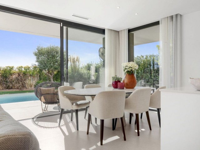 3 Bedrooms Villa in Manilva