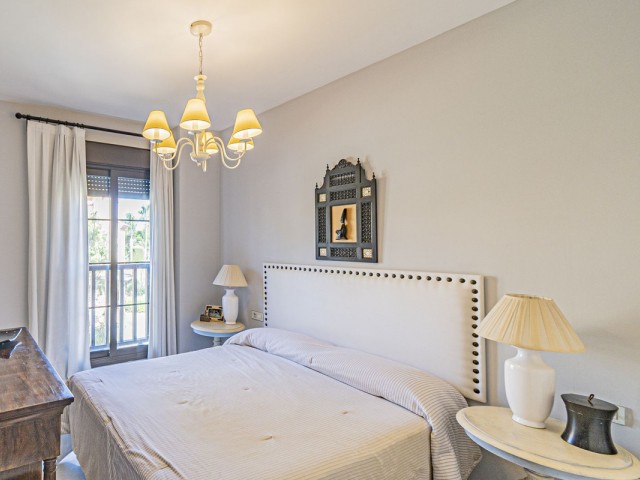 Huoneisto, Hacienda del Sol, R5160376