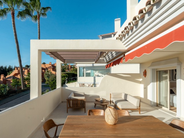 3 Bedrooms Apartment in Nueva Andalucía