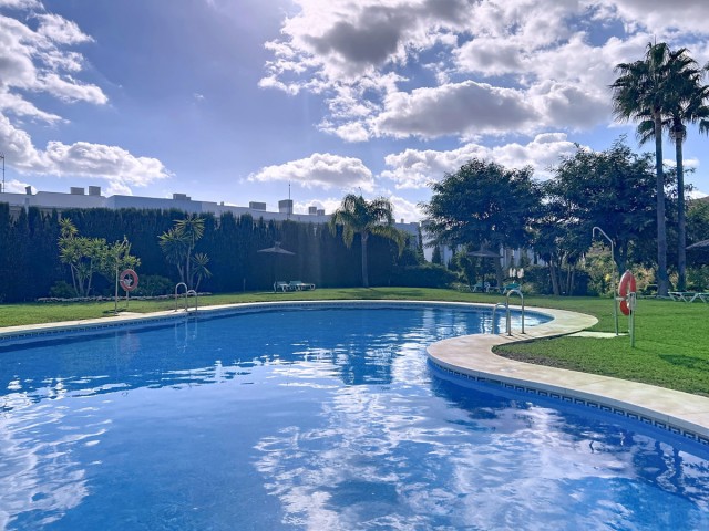 2 Bedrooms Apartment in Manilva