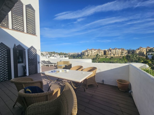 Penthouse avec 3 Chambres  à Selwo