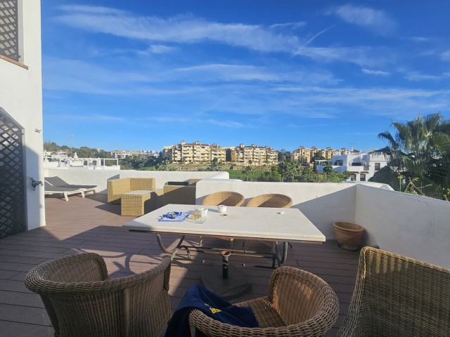 Penthouse avec 3 Chambres  à Selwo