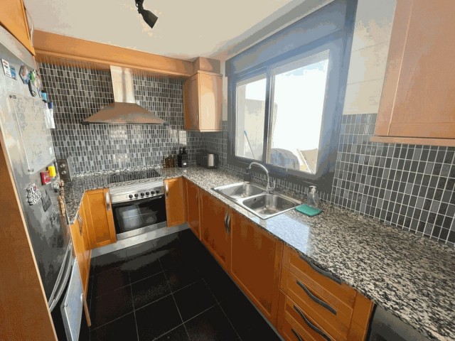 Penthouse avec 3 Chambres  à Selwo