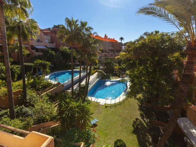 3 Bedrooms Townhouse in Nueva Andalucía