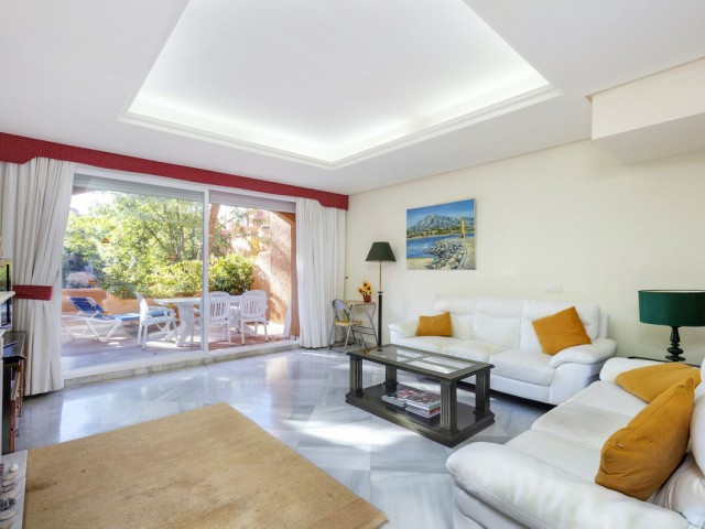 3 Bedrooms Townhouse in Nueva Andalucía