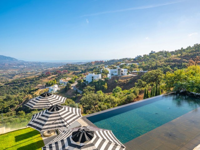 6 Schlafzimmer Villa in Elviria