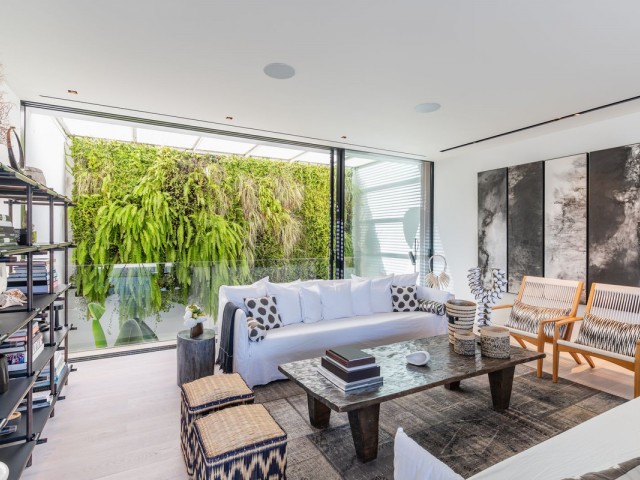 6 Schlafzimmer Villa in Elviria