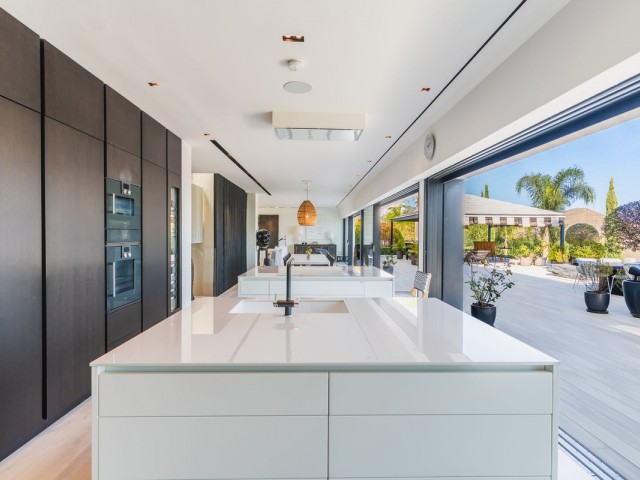 6 Schlafzimmer Villa in Elviria