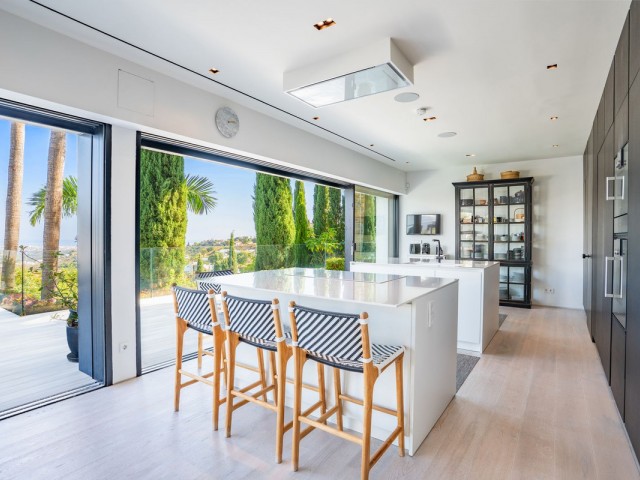 6 Schlafzimmer Villa in Elviria