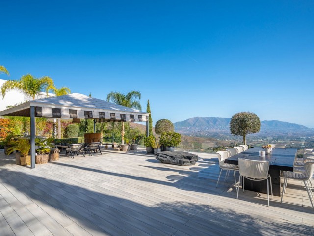 6 Schlafzimmer Villa in Elviria